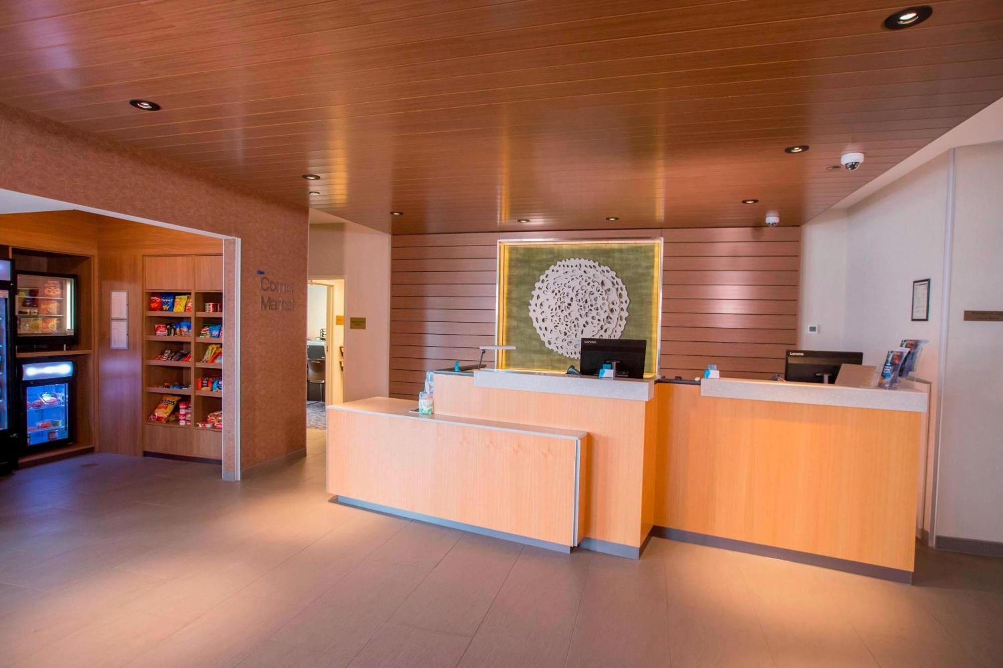 Fairfield Inn & Suites By Marriott Alexandria Buitenkant foto